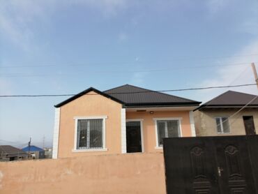 Həyət evləri və villaların satışı: 3 otaqlı, 78 kv. m, Kredit var, Yeni təmirli