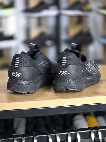 Women's Sneakers and athletic shoes: Кроссовки Under Armour HOVR Storm в черном цвете. Модель оснащена — 4