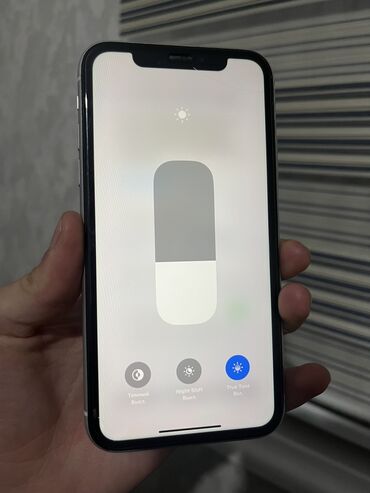 Apple iPhone: IPhone Xr, Б/у, 64 ГБ, White Titanium, Чехол, 75 % — 9