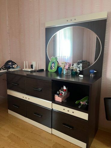 karaca home: Двуспальная кровать, Шкаф, Трюмо, Азербайджан, Б/у