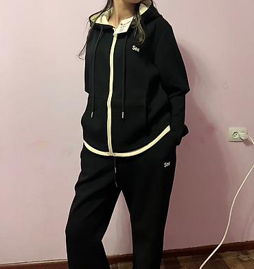 женская толстовка: Женский спортивный костюм (2 предмета): худи на молнии + брюки. - — 1