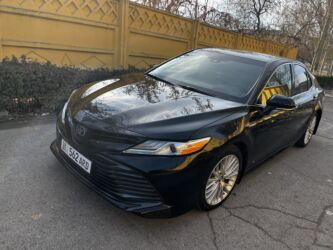 Toyota: Toyota Camry: 2018 г., 2.5 л, Вариатор, Гибрид, Седан — 5