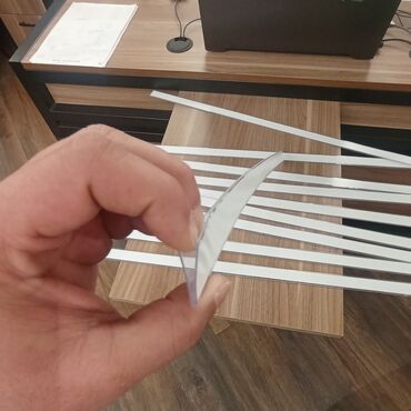 Vitrin üçün aksesuarlar: Bir başa istehsalçıdan.Məhsullarınız üçün özəl stend vitrinlər — 30