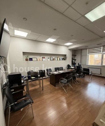 офисное помещение ош: Сдаю Офис, 95 м², В жилом комплексе