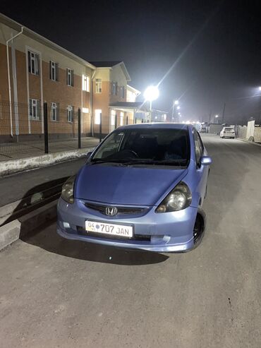 фиты: Honda Fit: 2002 г., 1.3 л, Автомат, Бензин