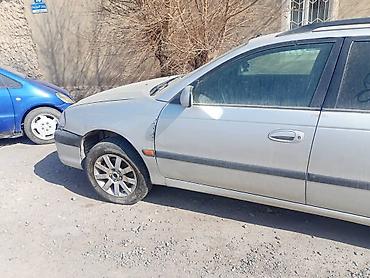 vaz 2105: Toyota Avensis: 2002 г., Дизель, Универсал — 3