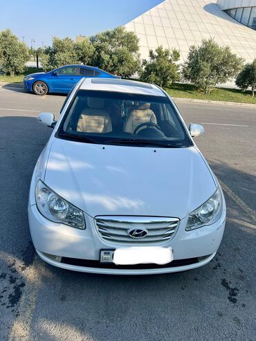 Hyundai: Hyundai Elantra: 2 l | 2010 il Sedan lalafo.az -da Hyundai: Hyundai Elantra: 2 l | 2010 il Sedan