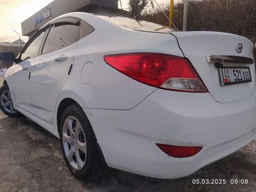 Hyundai: Hyundai Solaris: 2011 г., 1.6 л, Механика, Газ, Седан