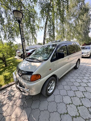 запчасти опель омега б: Mitsubishi Space Gear: 1995 г., 2.4 л, Механика, Бензин, Вэн/Минивэн