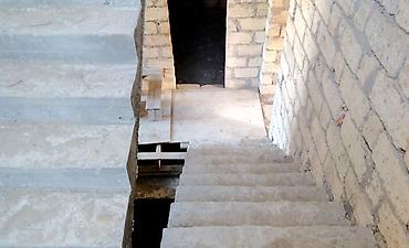 Həyət evləri və villaların satışı: 6 otaqlı, 200 kv. m, Təmirsiz — 14