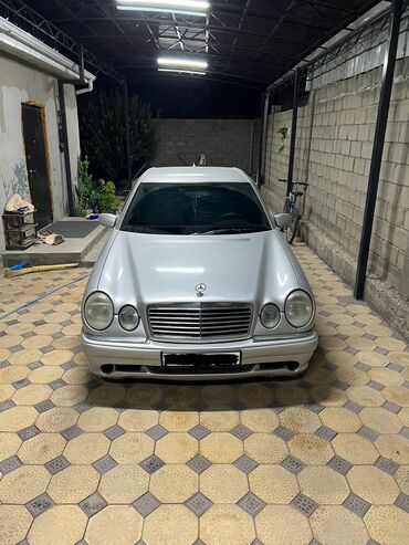 Mercedes-Benz: Mercedes-Benz E-Class: 1995 г., 3.2 л, Механика, Газ, Седан