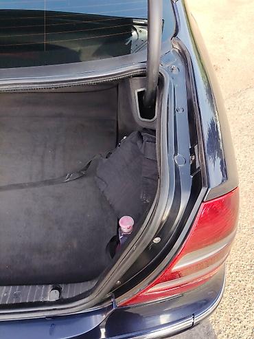 Mercedes-Benz: Mercedes-Benz E-Class: 2.2 l | 2005 il Sedan — 17