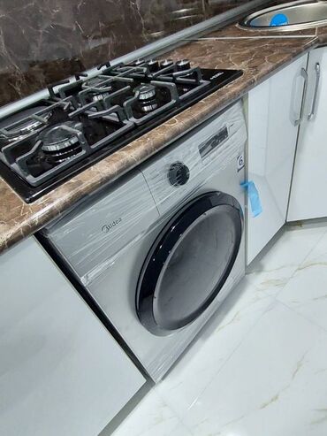 Uzunmüddətli kirayə mənzillər: Xətai metrosunun ali məhkəməyə yaxın 7 mertebeli binanın 7-ci -da lalafo.az — 17 Uzunmüddətli kirayə mənzillər: Xətai metrosunun ali məhkəməyə yaxın 7 mertebeli binanın 7-ci — 17