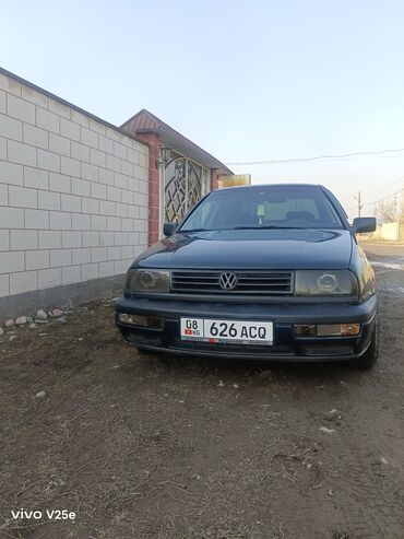 авто газ баллон: Volkswagen Vento: 1997 г., 1.8 л, Механика, Газ, Седан