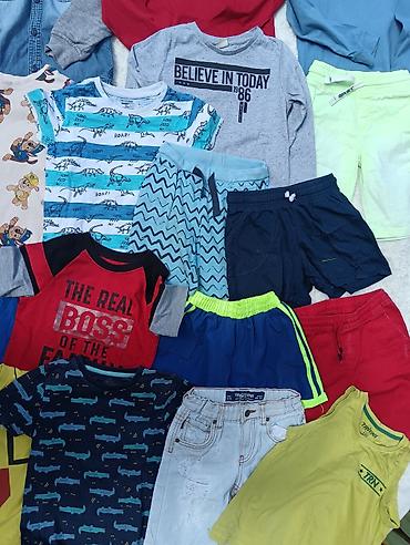 Paketi dečije odeće: Veliki paket dečije garderobe za dečaka (otprilike 4–5 god preko 40 — 11