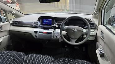 Honda: Honda Edix: 2004 г., 2 л, Автомат, Газ, Хэтчбэк — 7