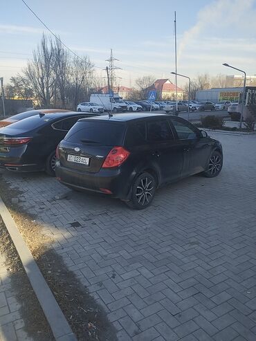 Kia: Kia Ceed: 2009 г., 1.6 л, Автомат, Бензин, Хэтчбэк