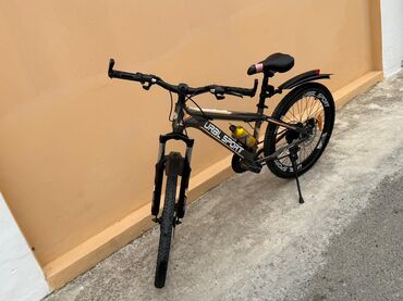 купить велосипед недорого: URAL SPORT tərəfindən istehsal olunan bu dağ velosipedi qara rəngli