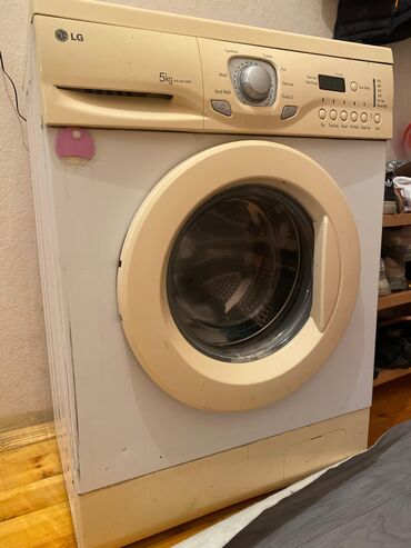 masin ucun maqnitofon: Paltaryuyan maşın LG, 5 kq, Avtomat, Qurutma var