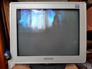 samsung tv ekranı: Masaüstü kompüterlər və iş stansiyaları