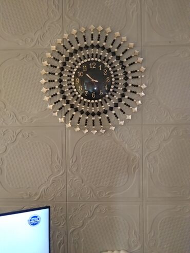 Saat dəstləri: İşlənmiş, Saat dəsti