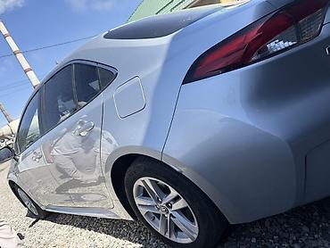 ниже: Toyota Corolla: 2020 г., 1.8 л, Автомат, Гибрид, Седан — 4