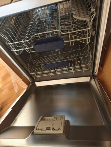 Qabyuyan maşınlar: Qabyuyan maşın Siemens, Tam qabaritli (60 sm.), Ayrıca dayanan -da lalafo.az — 8 Qabyuyan maşınlar: Qabyuyan maşın Siemens, Tam qabaritli (60 sm.), Ayrıca dayanan — 8