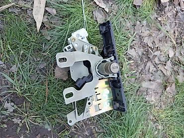 Крышки багажника и комплектующие: Volkswagen — 3