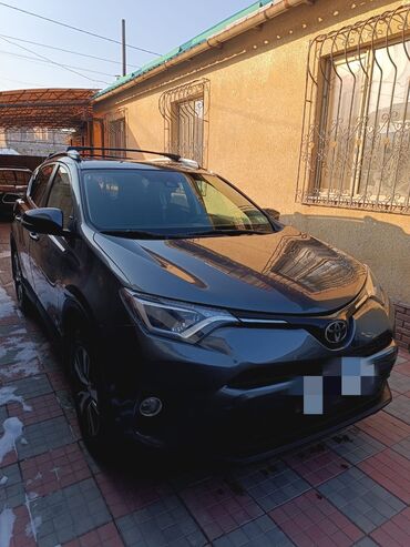 Toyota: Toyota RAV4: 2018 г., 2.5 л, Автомат, Бензин, Кроссовер