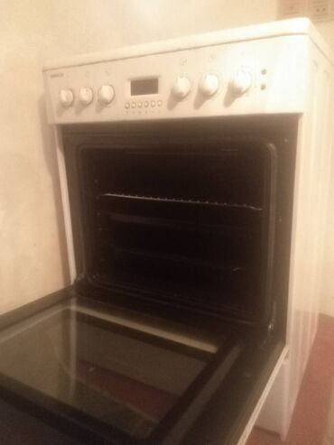 Кухонные плиты и варочные поверхности: Плита Beko, Электрическая, Встраиваемая, 4 конфорки, Б/у