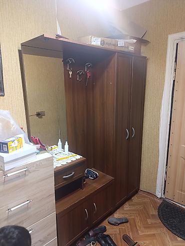 Mebel: İşlənmiş, 2 qapılı, Güzgülü, Qəhvəyi, Açılan, Düz dolab — 2