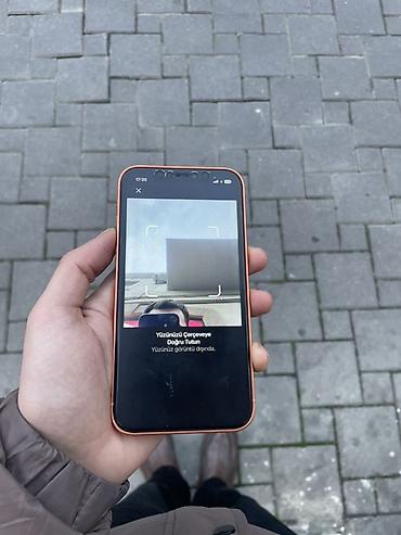 Apple iPhone: IPhone 11, 64 GB, Narıncı, Face ID — 4