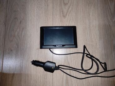 Другая автоэлектроника: Продается автобильный GPS-навигатор Garmin Drive 50 📦 Комплектация