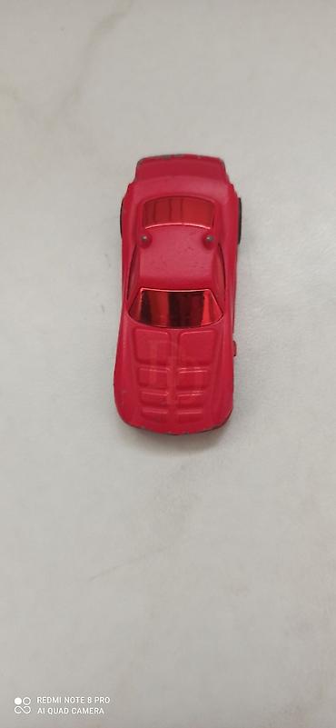 Модели автомобилей: Металлическая игрушечная машинка, масштаб 1:64. - Кузов: ярко‑красный — 3
