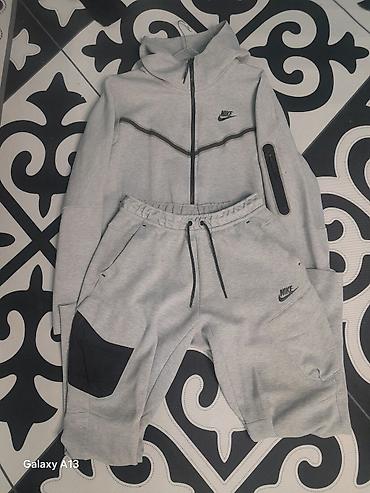 nike tech flece: Мужской спортивный костюм, S, Nike, Б/у, цвет - Серый — 1
