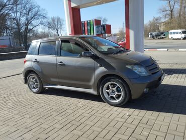 Toyota: Toyota ist: 2004 г., 1.3 л, Автомат, Бензин, Хэтчбэк