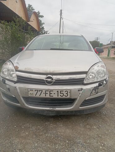 опел зафира б: Opel Astra GTC, 5 qapılı hetçbek Əsas xüsusiyyətlər: - Gümüşü rəng -