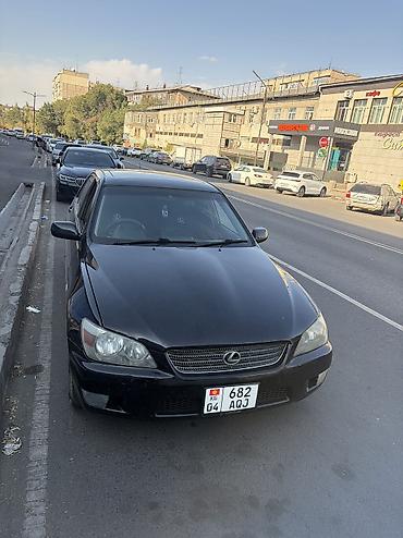 Lexus IS: 2003 г., 0.2 л, Седан