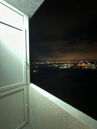 Uzunmüddətli kirayə mənzillər: Xətai rayonu Kazimaqa Kərimov küçəsində yerləşən 14 mərtəbəli yeni — 12