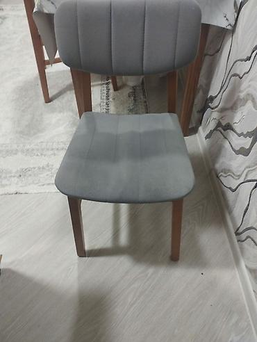masa plastik: Mətbəx üçün, İşlənmiş, Açılmayan, Kvadrat masa, 2 stul — 2