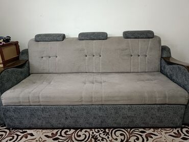 бушный диван: Цвет - Серый, Б/у