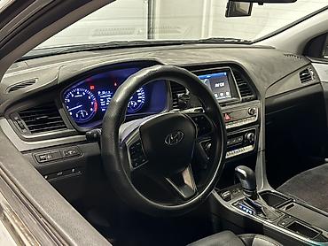 рестайлинг: Hyundai Sonata: 2020 г., 2 л, Автомат, Газ, Седан — 10