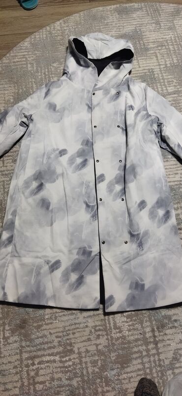 Плащи: Двухсторонний плащ от "Button", цена окончательная at lalafo.kg — 4 Плащи: Двухсторонний плащ от "Button", цена окончательная — 4