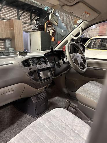 Продажа авто: Mitsubishi Delica: 2004 г., 3 л, Автомат, Бензин, Минивэн — 5