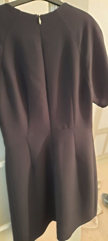 Ziyafət donları: Hamsı brend mallardı.Baha alınıb.hərəsi 1-2dəfə geyinilib — 17