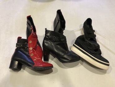 деми полусапоги: Набор обуви Деми 
размер 40 у всех 
красная новая