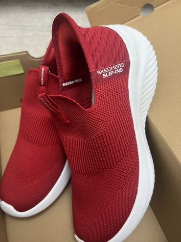 Кроссовки и спортивная обувь: Кроссовки, 38, Skechers, Новый, цвет - Красный