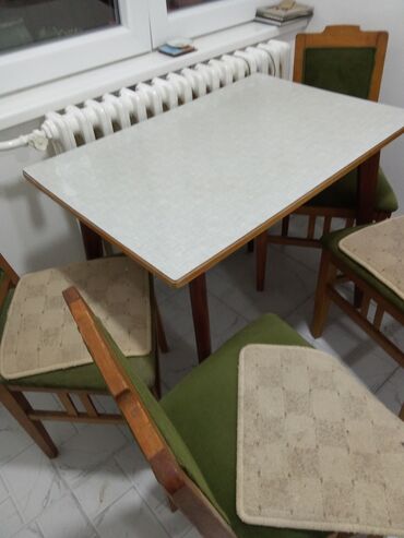 Setovi stolova i stolica: Medijapan, Do 4 mesta, Upotrebljenо