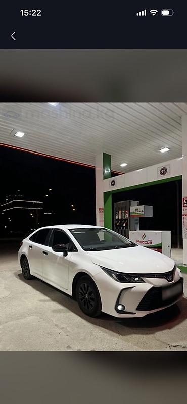 Toyota: Toyota Corolla: 2022 г., 1.8 л, Вариатор, Гибрид, Седан — 1