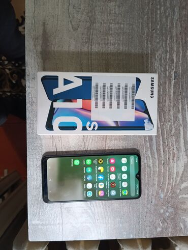 коробка сапок: Samsung A10s, Б/у, 4 GB, цвет - Синий, 2 SIM